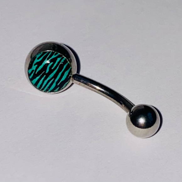 Zebra Animal Print Gem Navel Belly Button Ring 14G Stainless Steel Green - Picture 5 of 5